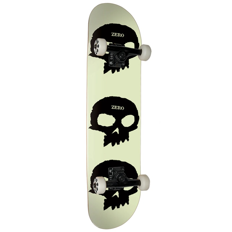Zero Complete Skateboard 3 Skull Glow in the Dark 8″ Glow in the dark 8