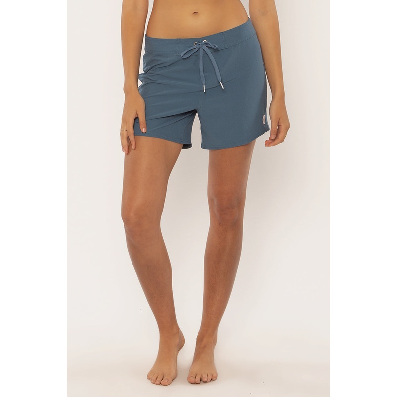 Sisstr – Women’s Baja Bliss 5″ Boardshort – Coastal Blue XS