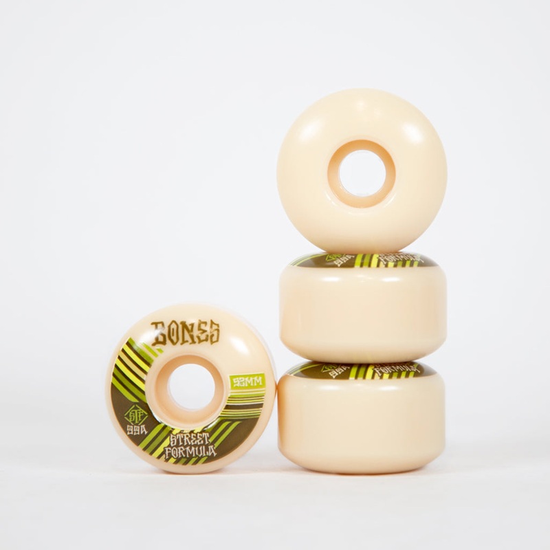 Bones – 52mm (99a) STF V4 Wide Retros Skateboard Wheels