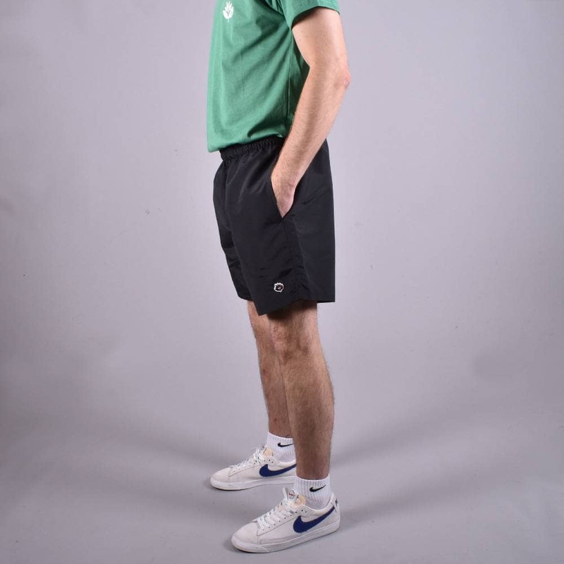 MAGENTA NYLON SHORTS BLACK SMALL